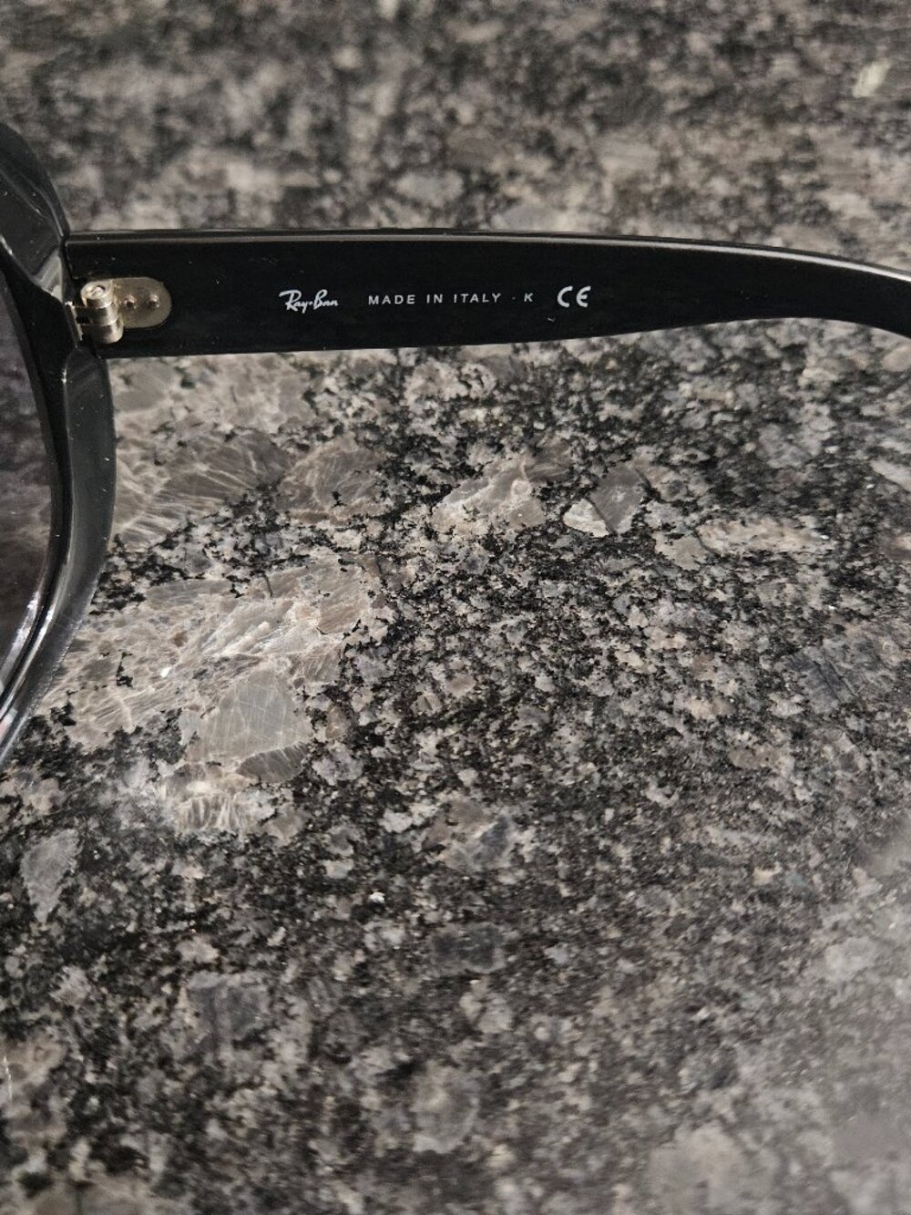 Ray-Ban Jackie Ohh II RB4098 - Picture 3 of 4